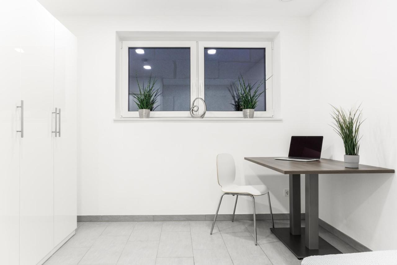 Apartment Westend mit 4-Zimmern, Aussenbereich und eigenem Parkplatz FDH Exterior foto